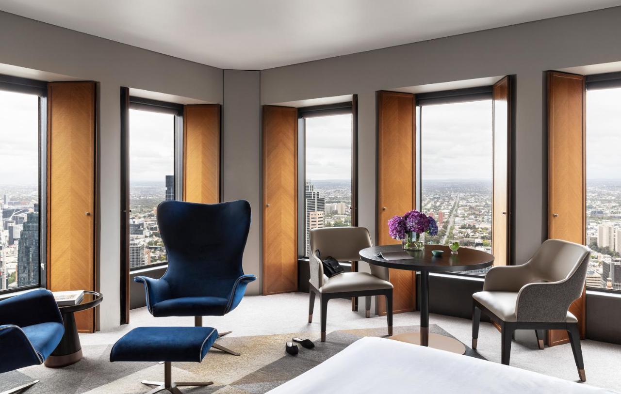 Готель Sofitel Melbourne On Collins Екстер'єр фото A suite at the Four Seasons Hotel, London