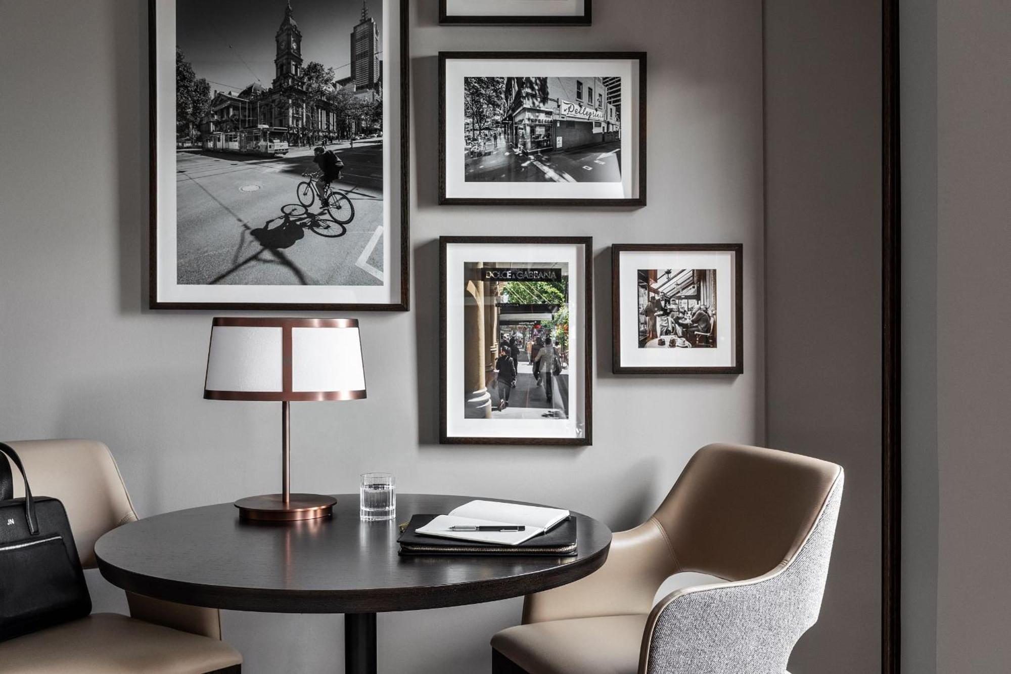 Готель Sofitel Melbourne On Collins Екстер'єр фото A selection of photographs by the artist